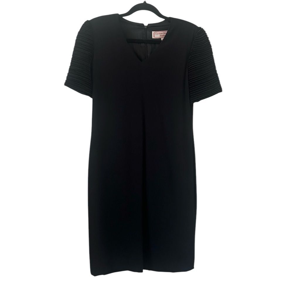 Carolina Herrera Vintage Black Cocktail Short Sleeved Sheath Dress Size 6